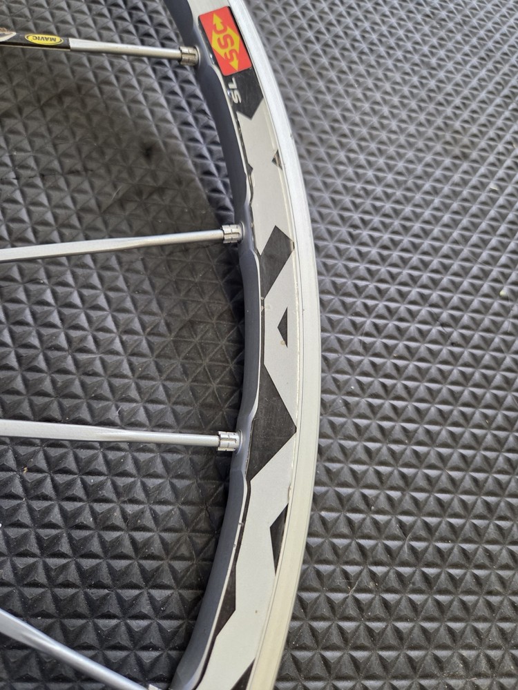 Silver 26” Mavic CrossMax SL SSC F100mm/R135mm QR Tubeless Disc Wheelset W Tires