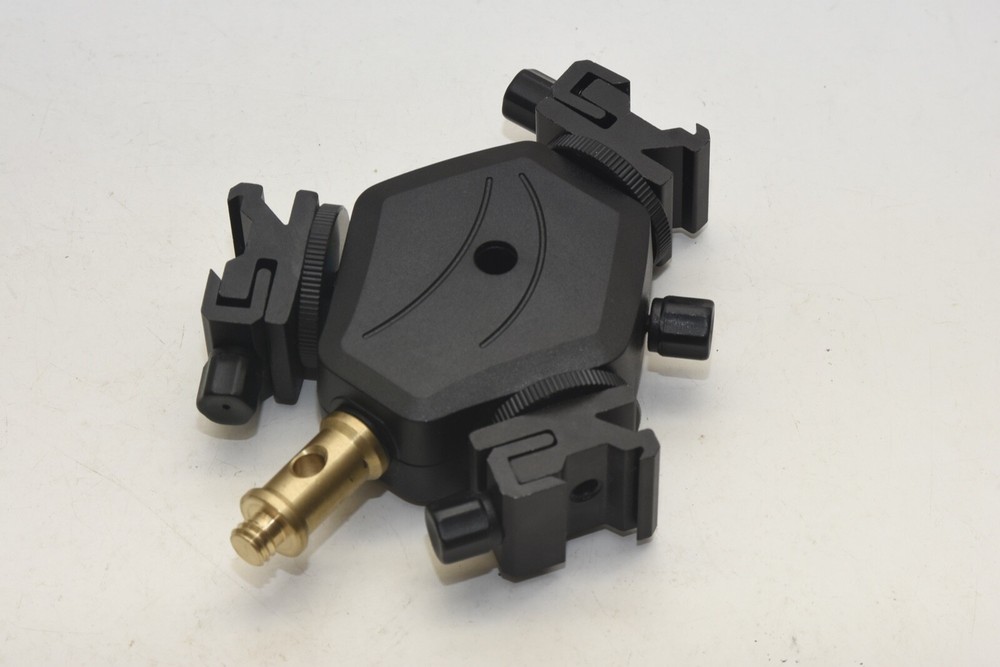 Used Impact FA-330L Adjustable Locking Triple Flash Adapter with Umbrella Socket