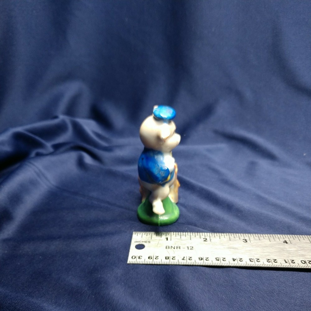 VINTAGE PORCELAIN PIN CUSHION