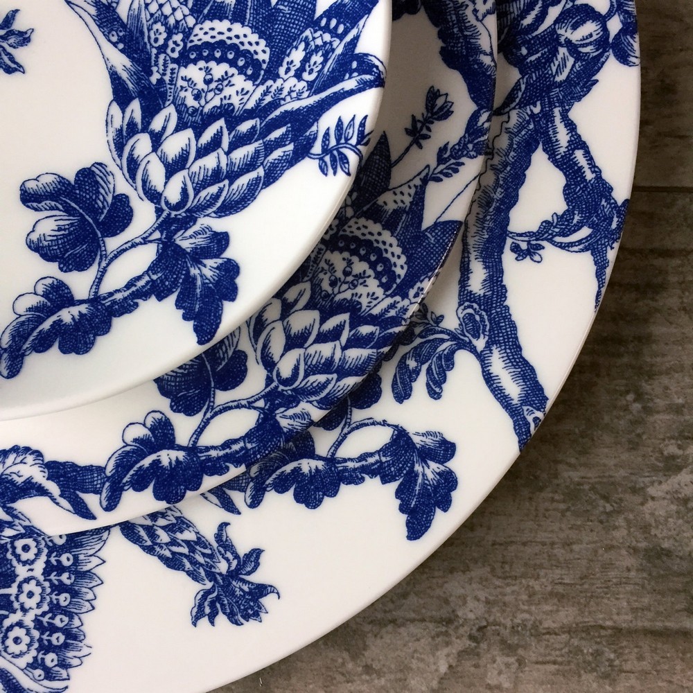 NEW Caskata Arcadia Rimmed Dinner Plate Blue 27cm