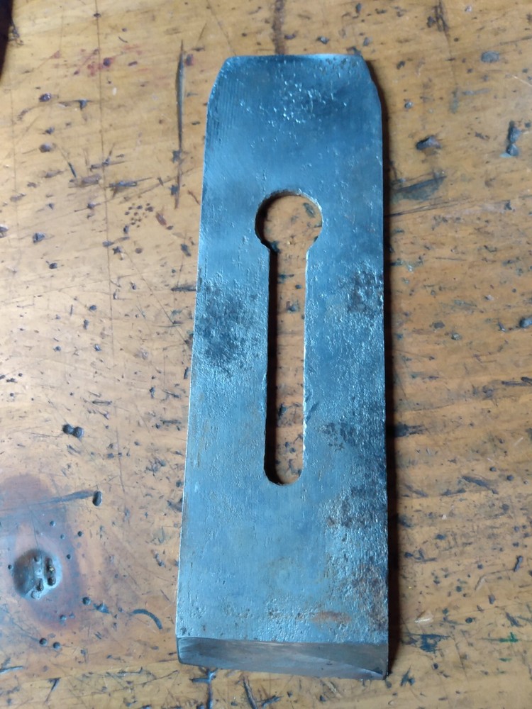 A. HOWLAND & CO. 2-1/4" SINGLE TAPER BLADE. READ FULL DESCRIPTION.