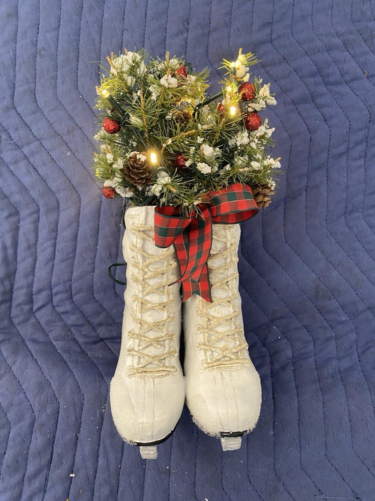 LED Lighted Ice Skates Centerpiece 12” Works