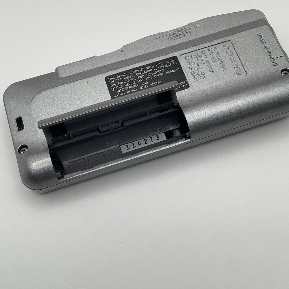 Sony Handheld IC Digital Voice Recorder ICD-B26 TESTED