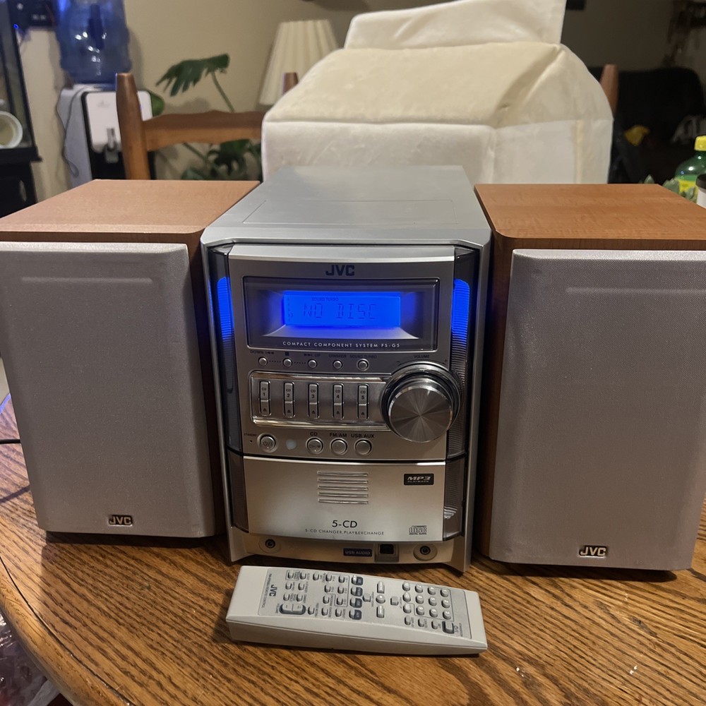 JVC FS-G5 Compact Component System 5 Disc CD AM/FM/MP3 USB/AUX Remote (READ)