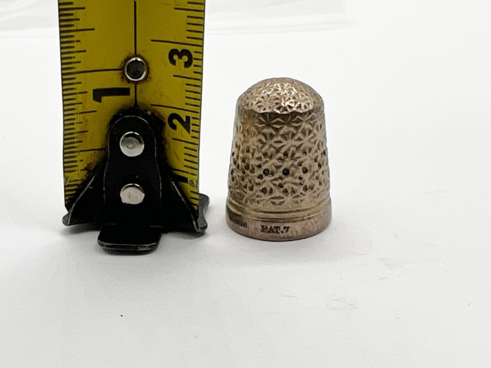 ANTIQUE EARLY CHARLES HORNER DORCAS SEWING THIMBLE