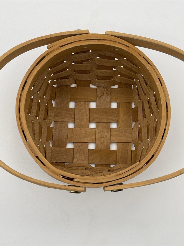 HandmadeCraft Basket 5” round top with 2 handles