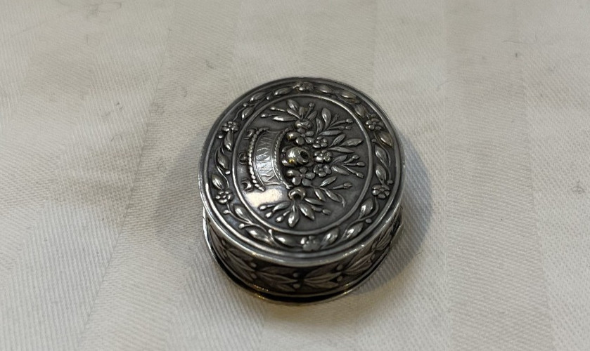 Antique Elaborate 800 Silver Small Flowers Box - Beautiful