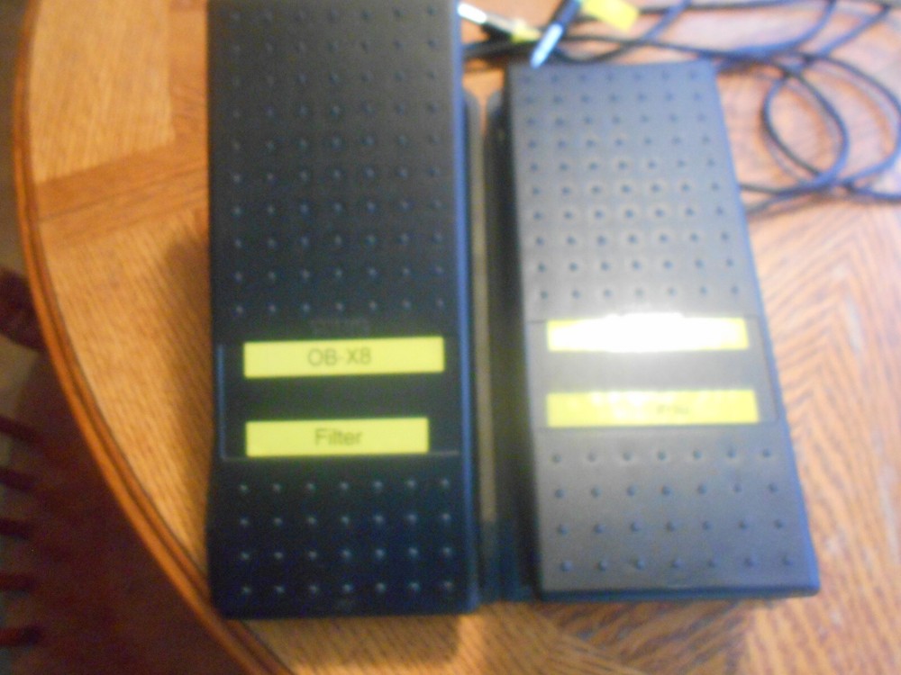 PAIR YAMAHA CB 83742 EXPRESSION PEDALS