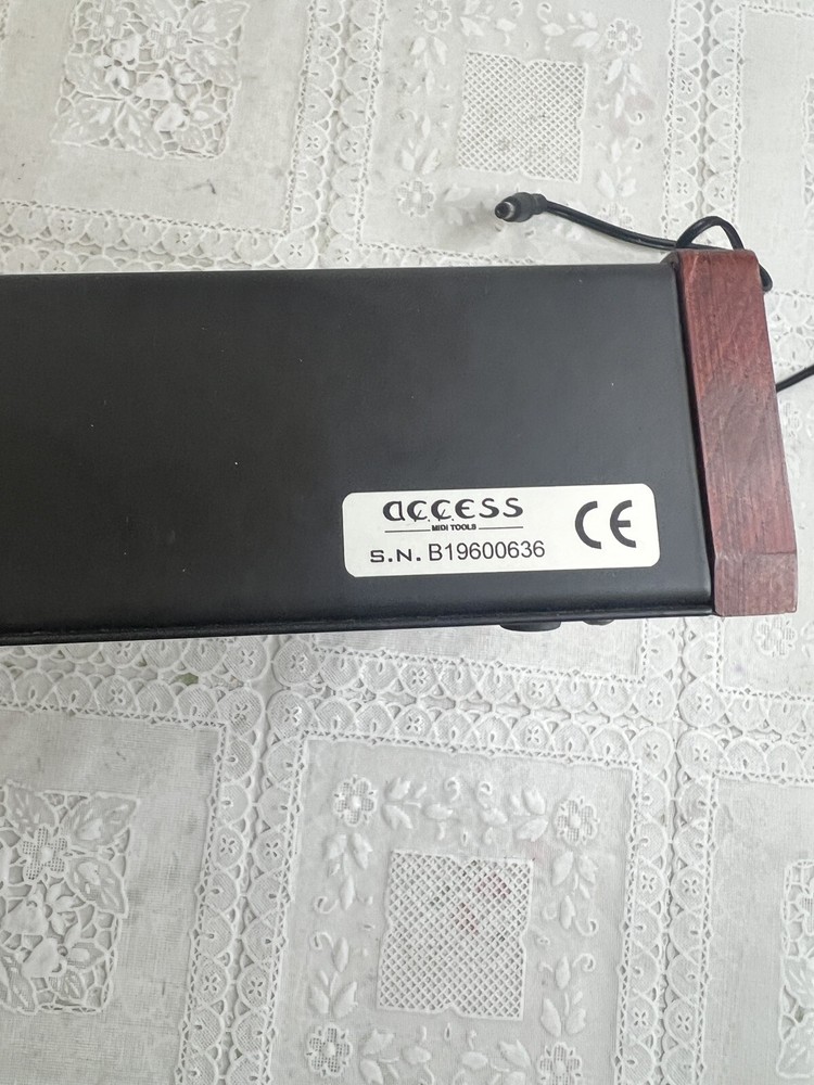 16 Access Midi Programmer for Waldorf Microwave 1
