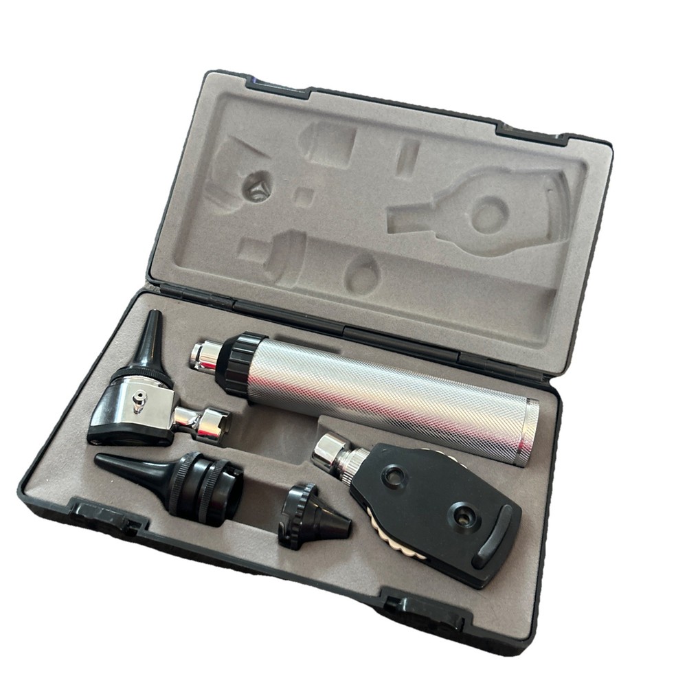 Otoscope NEW R.A. Bock Diagnostics! With Case