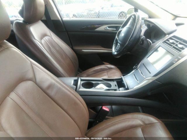 MKZ 2015 Glove Box 4852690