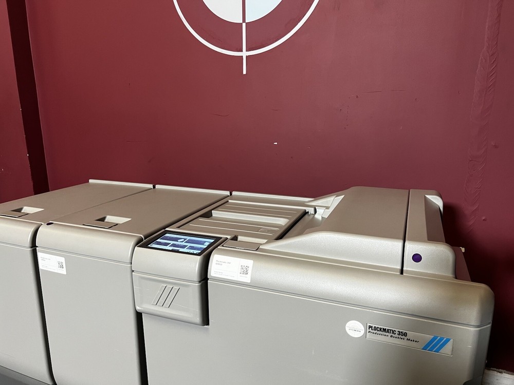 90k Meter Warranty! Plockmatic 350 Stitch/Fold/Square Back/Trim !Video!