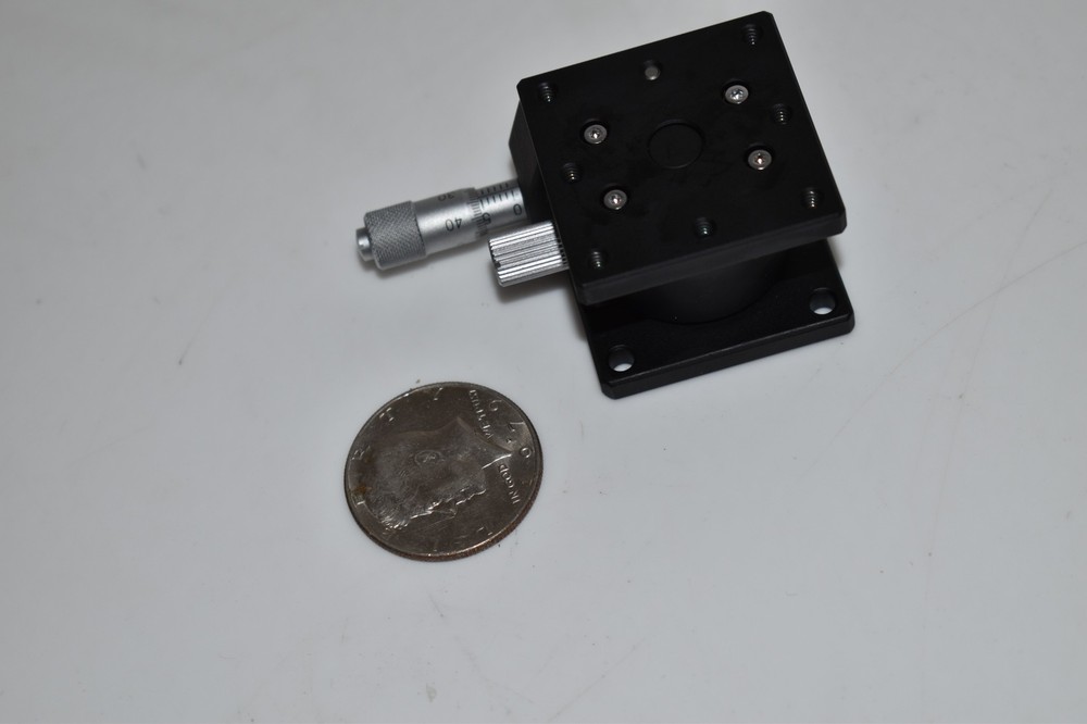 *JM* OPTOSIGMA 122-0101 STEEL LINEAR STAGE (VAY70)