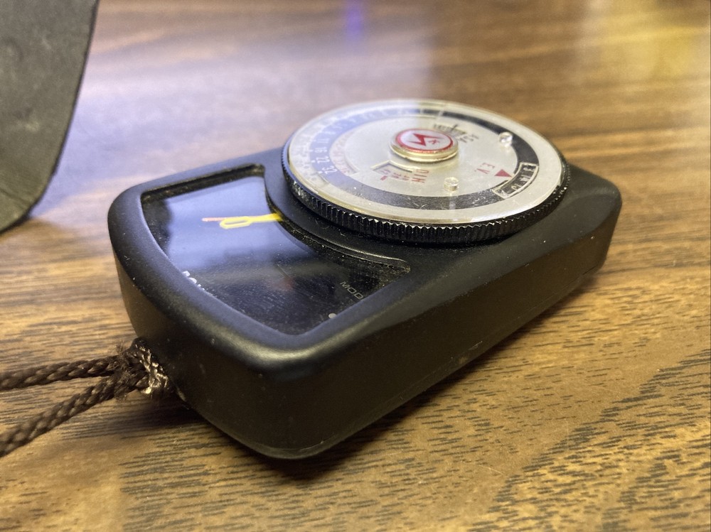 Bower Model 85 Light Meter w/ Case