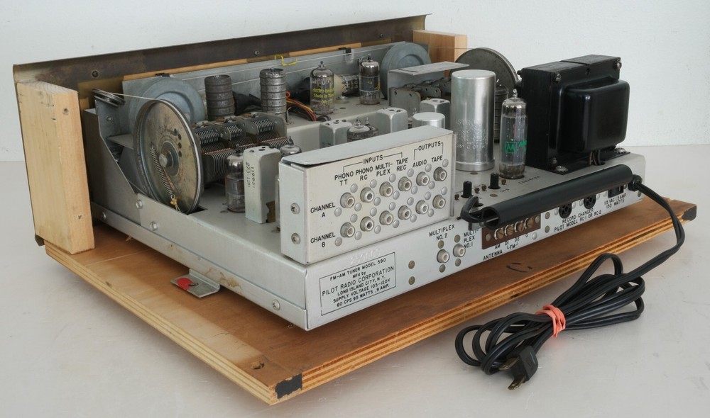 Pilot Model 590 Stereo Tuner Preamplifier