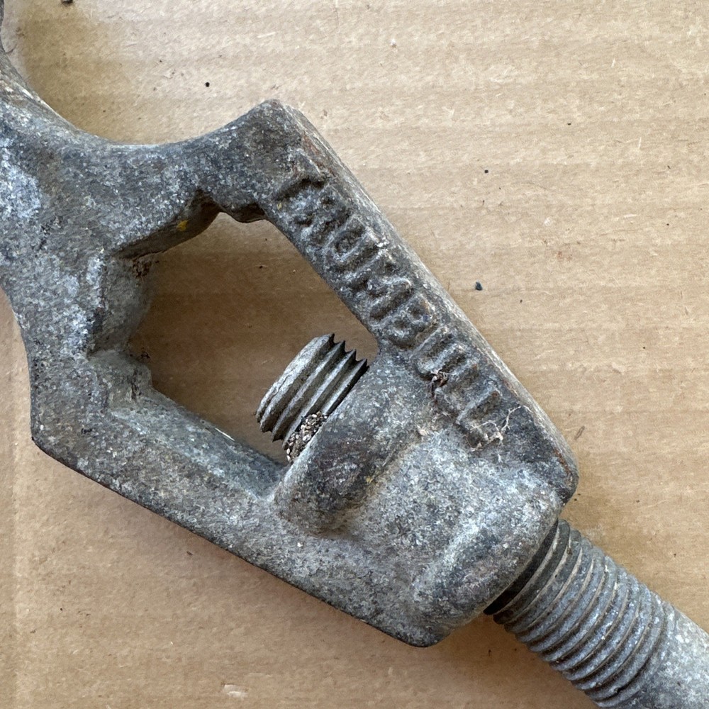 Trumbull Fire Hydrant Wrench Tool Knurled Handle Tool Vintage