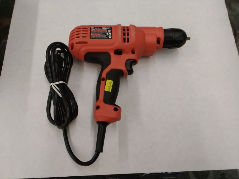BLACK+DECKER DR260BOZR Drill. READ DESCRIPTION!!!!