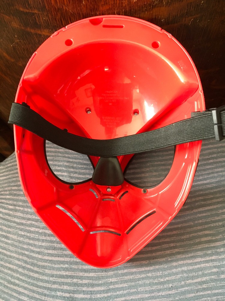 Marvel Spider-Man adjustable Talking Mask by Hasbro SA 2017