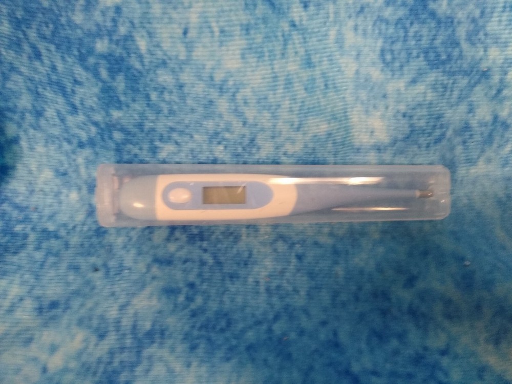 Digital Thermometer With Automatic Alarm