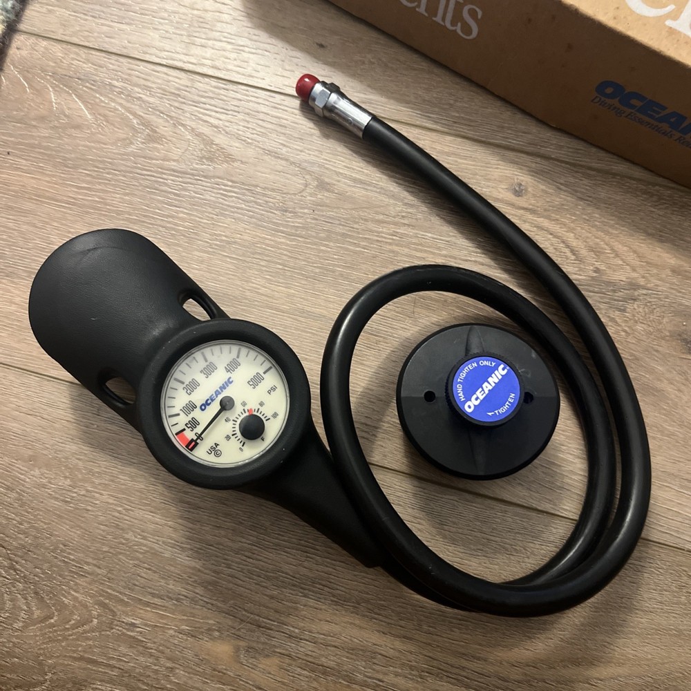 Oceanic Data Plus Nav Con Dive Computer Console Dataplus & Quick Disconnect Hose