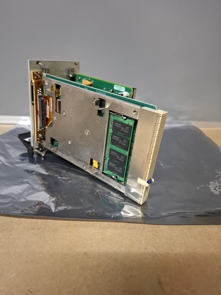 National instruments PXI-8110