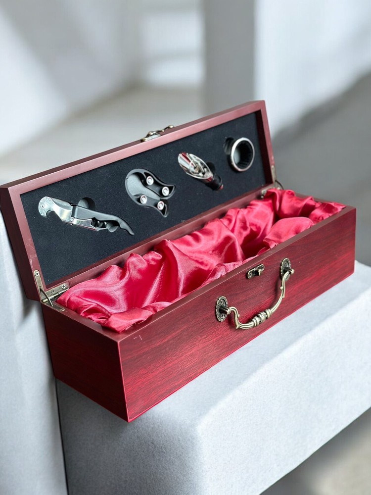 Custom Engraved Wine Gift Box with Tools – Wedding, Anniversary, Couples Gift
