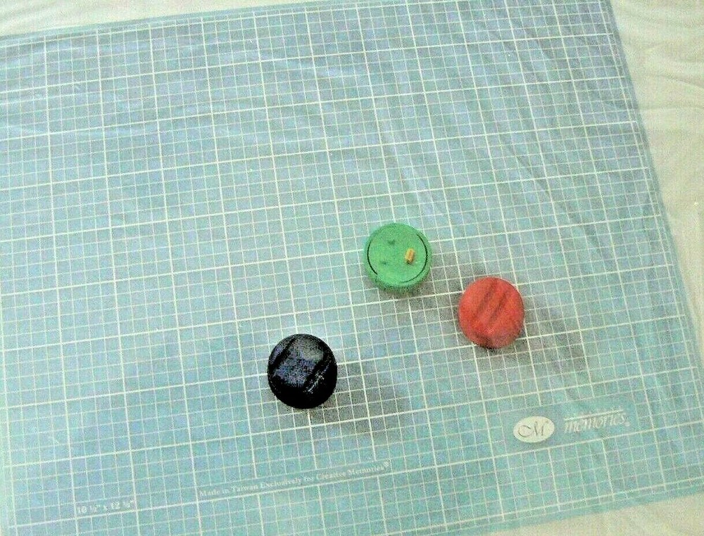 CREATIVE MEMORIES CUSTOM CUTTING SYSTEM MAT & BLADES  NIP