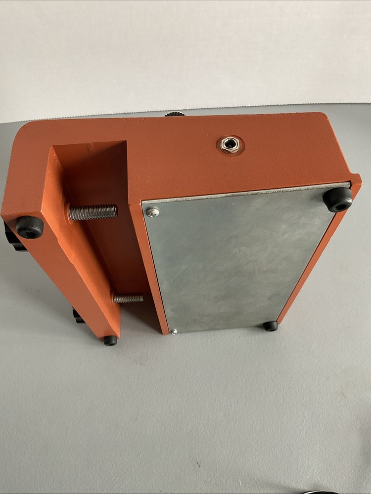 MOUNTZ M-100 Torque Calibrator Untested!