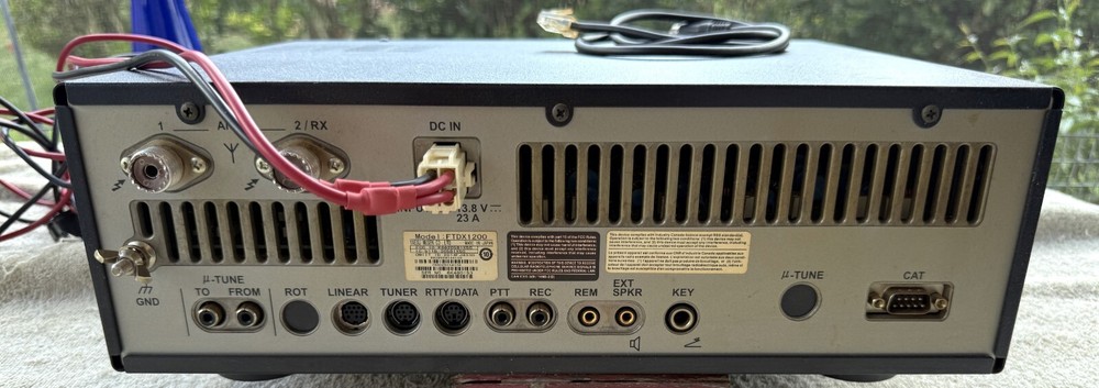 YAESU TRANSCEIVER MODEL FT DX 1200 - AS PICTURED