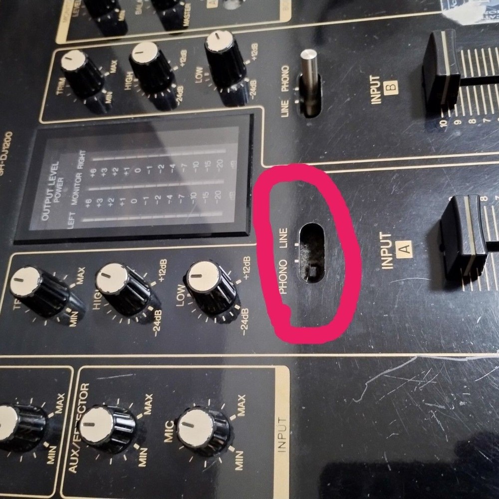 Junk Technics SH-DJ1200 Black Audio Mixer