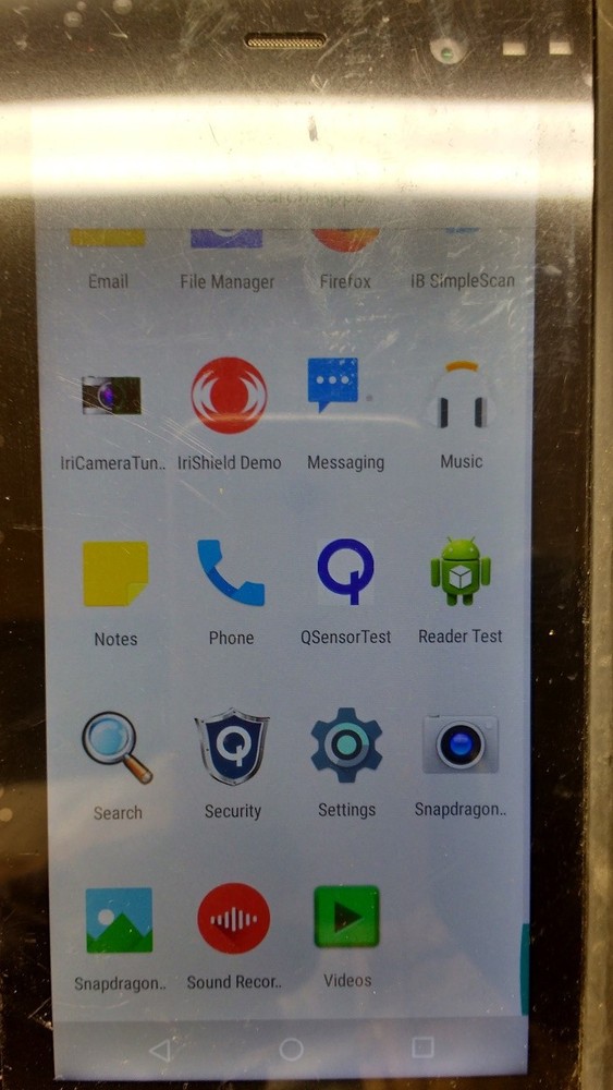 Chameleon 5R Rugged Biometric Handheld Device – Powers On