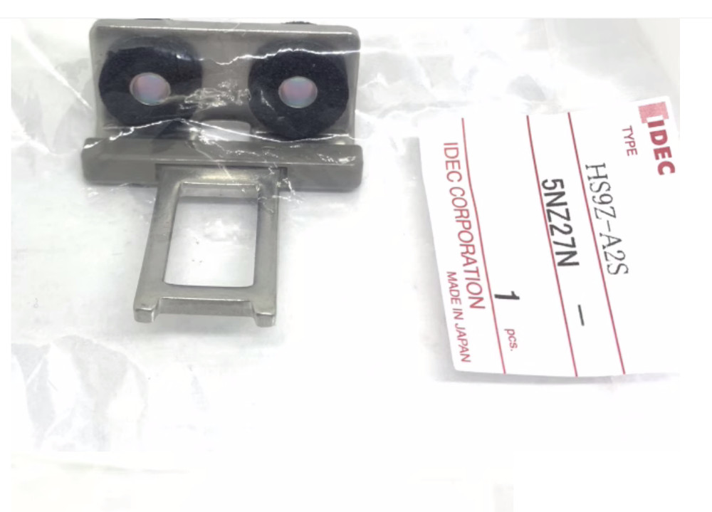 1PC New IDEC Safety switch actuator HS9Z-A2S #LL