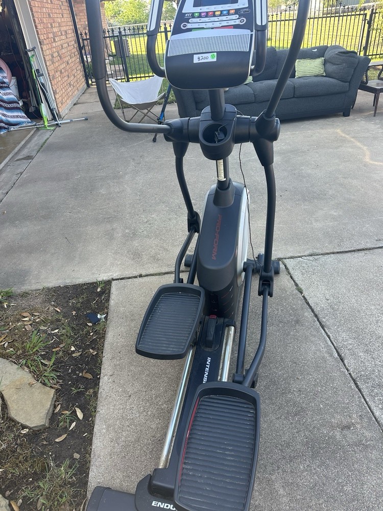 ProForm Elliptical Machine Black/Silver iFit Compatible 18 Workout Programs