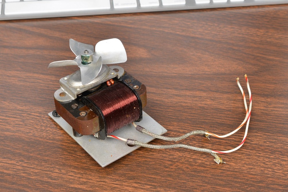 COLLINS S-LINE 30L-1 COOLING FAN (LINEAR AMPLIFIER) CENTRAL ELECTRONICS 100V