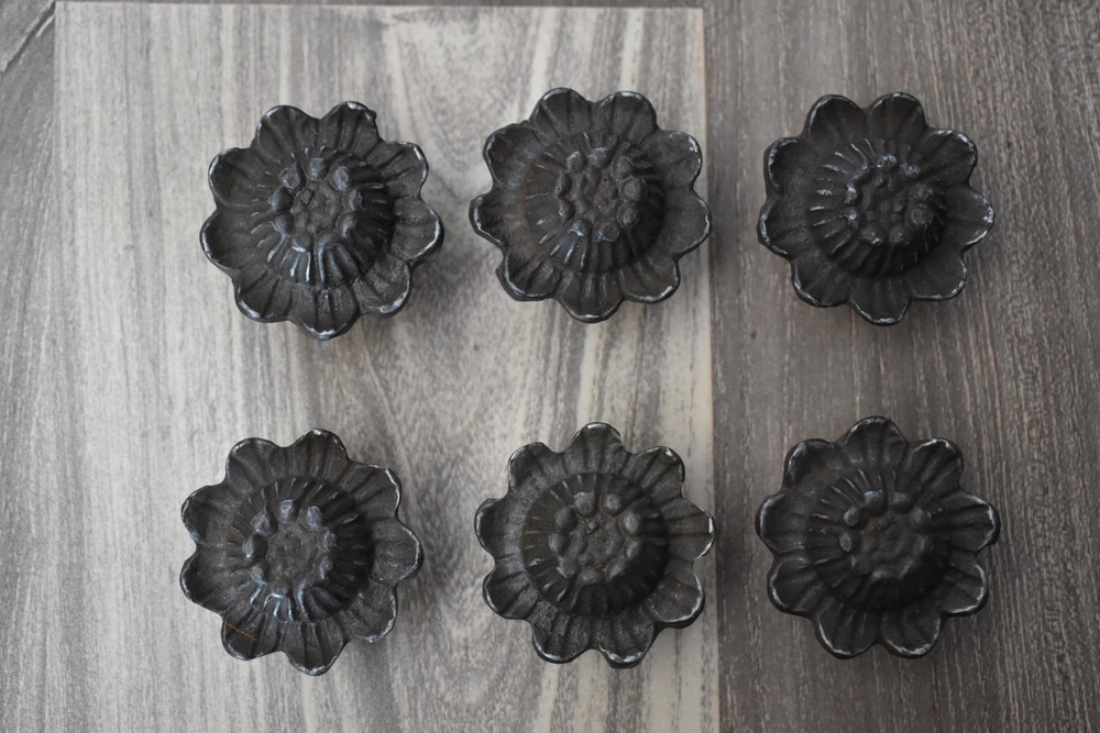 Vintage FLORAL cast iron cabinet drawer door knobs handle pull rustic Look 6pcs