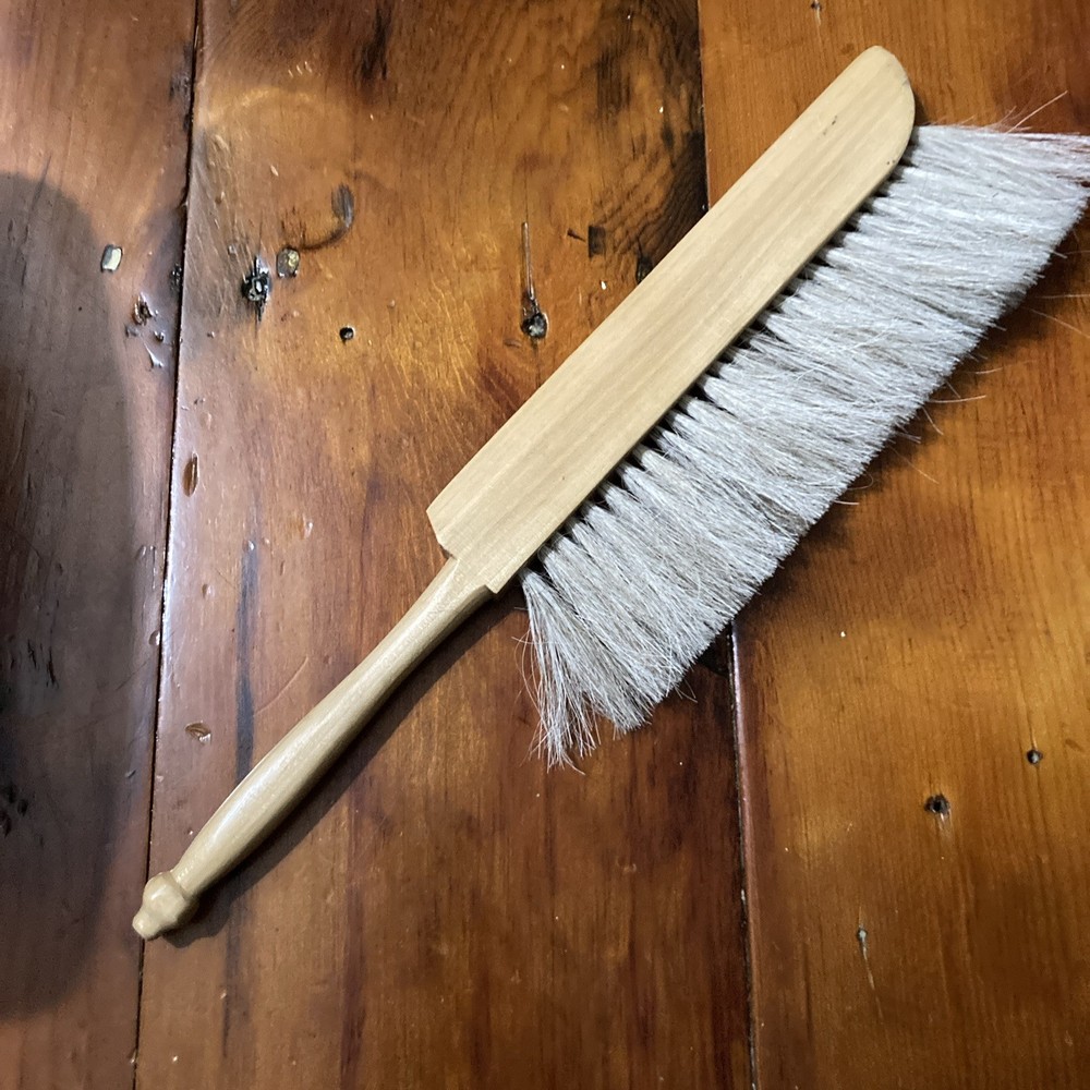 Alvin Dusting Brush Photo Framing
