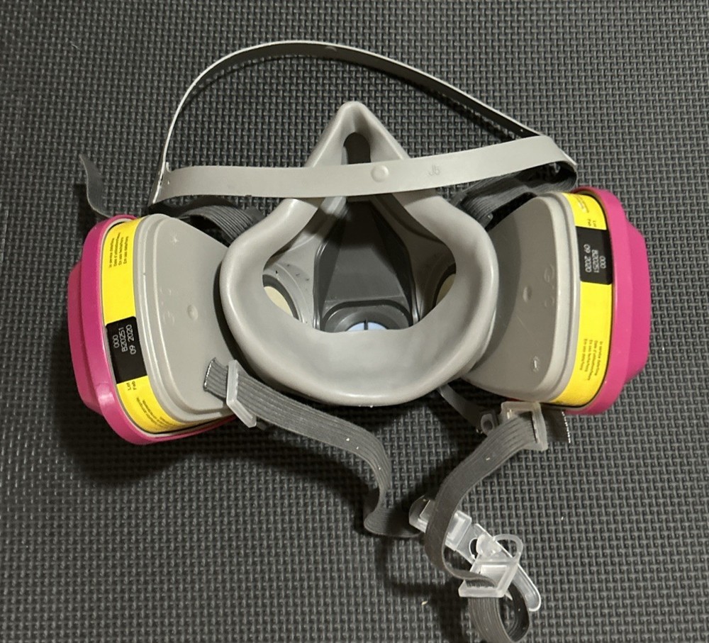 3M Reusable Construction Industrial Half Face Respirator Mask