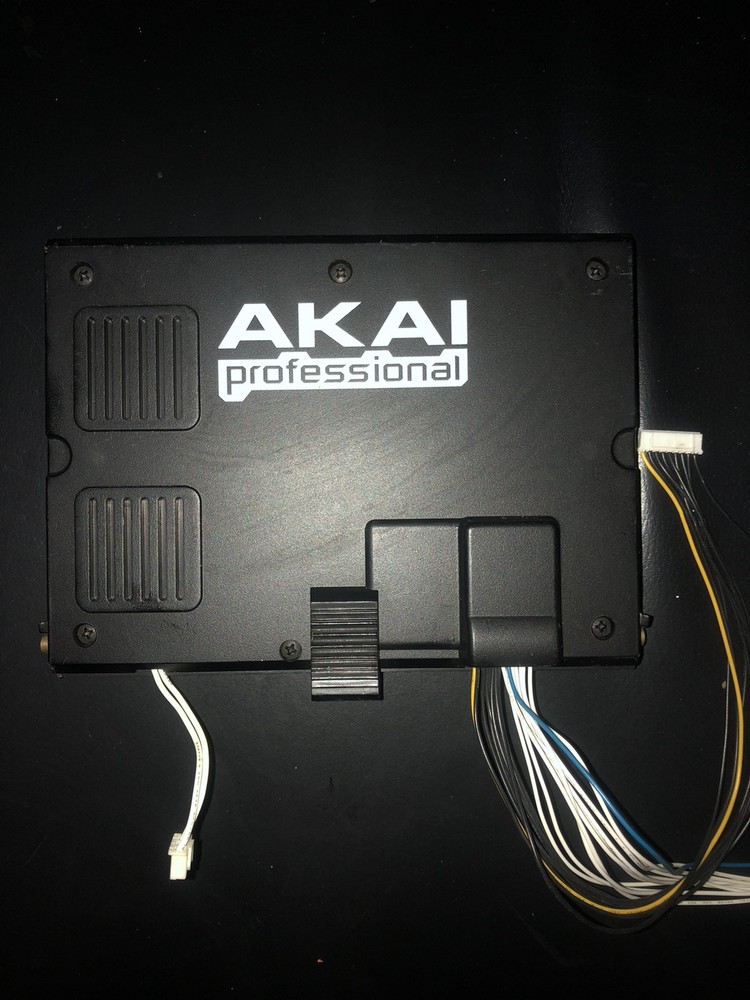 Akai MPC 5000 Screen Replacement with full window Enclosure and Cables