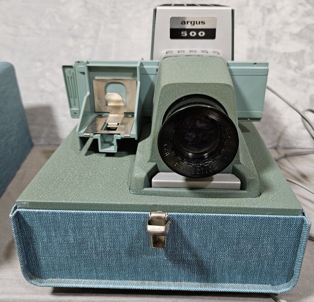 Vintage Argus 500 Stack Slide Projector Model 554