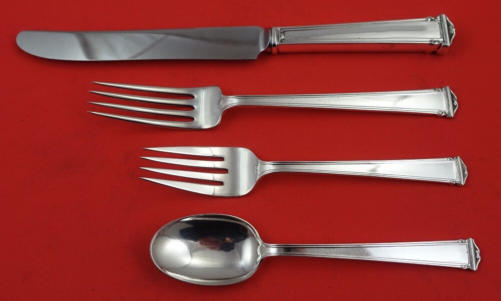 Theseum by International Sterling Silver Regular 4-piece Setting