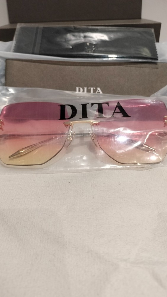 Embra Women's Finger Sunglasses