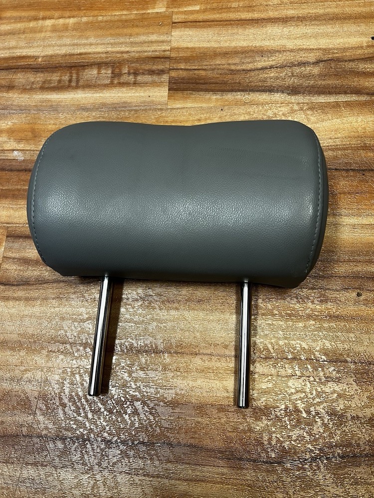 2005-2012 toyota Avalon OEM Headrests