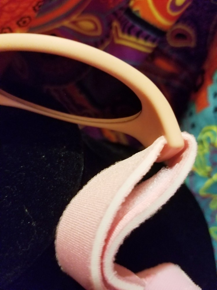 Baby Solo Soft Pink Sunglasses With Adjustable Strap Includes Hard Case NEW