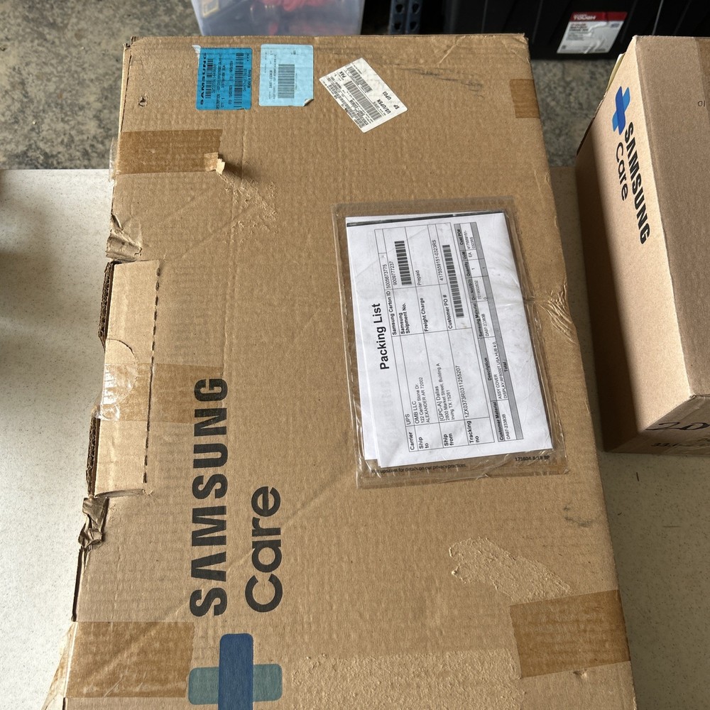 Samsung DA97-23383B Display Cover Assembly RF6000T