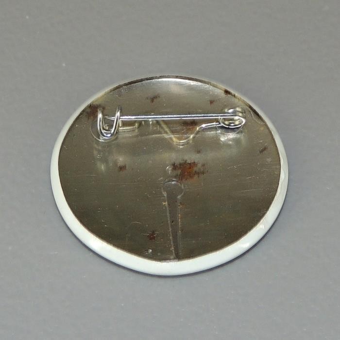 Hepatitis Won't Wait Tin Litho Cause Protest Pinback Button Vintage Hippie