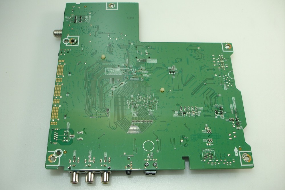 Hisense 248100B Main Board for 58R6E