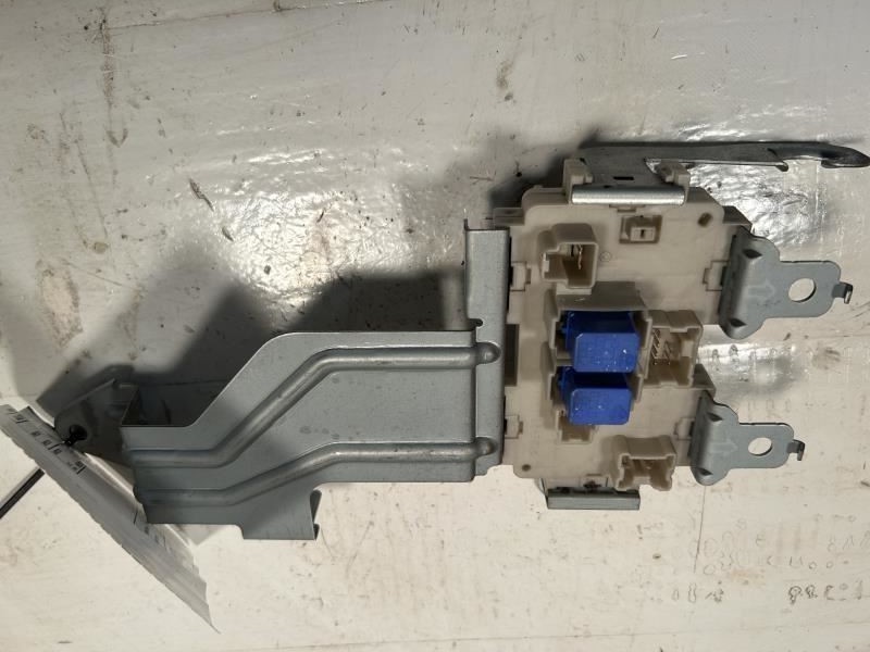 FX35 2006 Fuse Box Cabin 6739