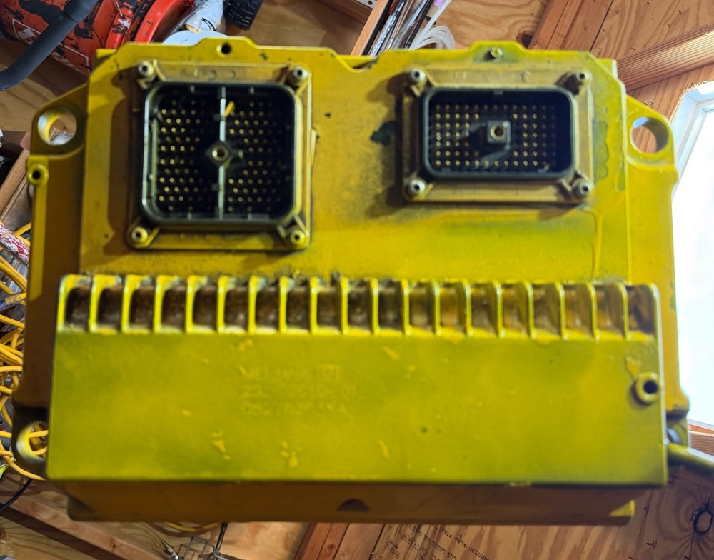CATERPILLAR  C15 ENGINE  CONTROL MODULE  ECM 179-.........