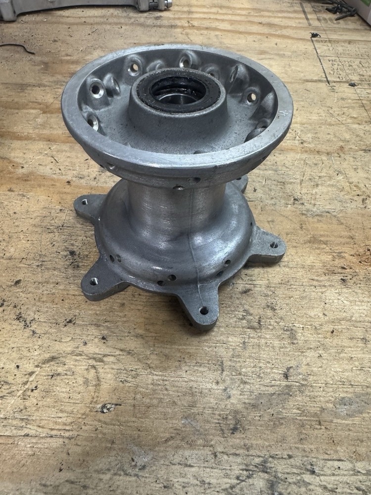 2002-2022 Yz250 Front Hub