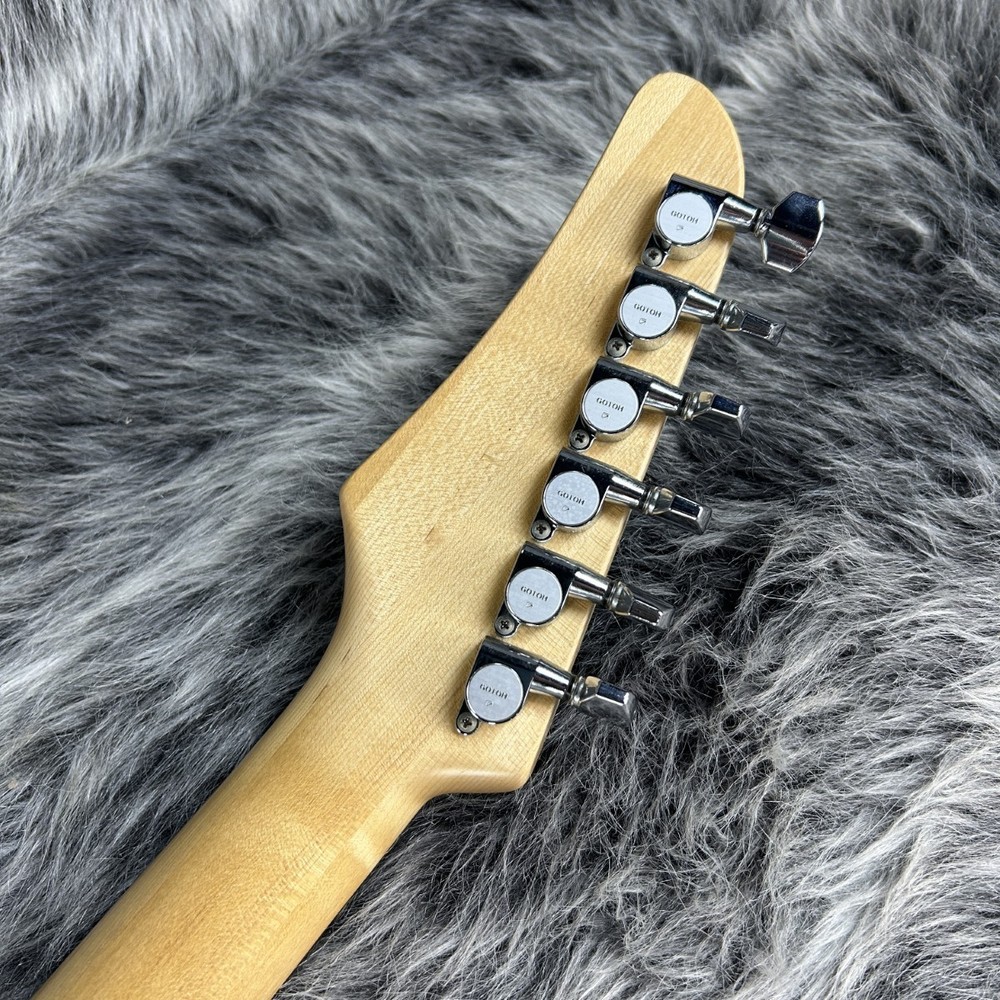 Combat Custom Model ST Type w/soft case USED